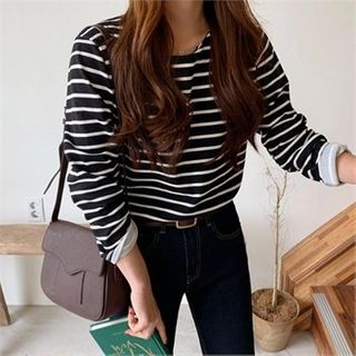 Ontheriver Round Neck Striped T Shirt Yesstyle