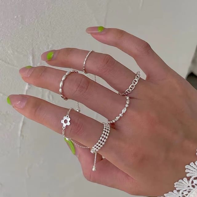 Bolgivy-Chain Adjustable Ring