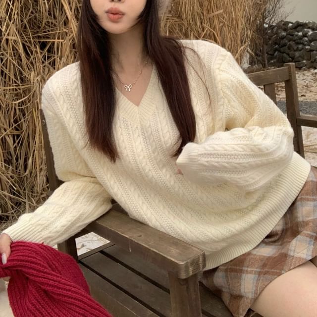 Closette-V-Neck Plain Cable Knit Sweater