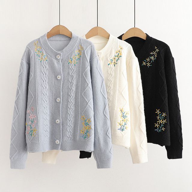 Toji - Floral Embroidered Cardigan 