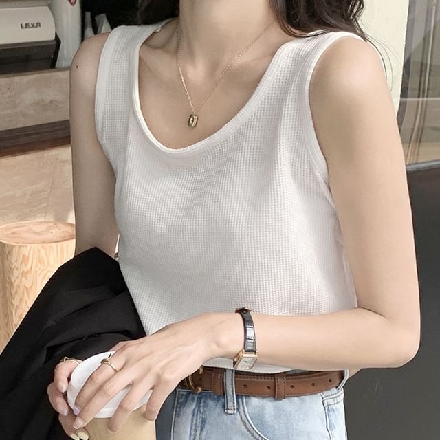 evanesce-Waffle U-Neck Plain Tank Top