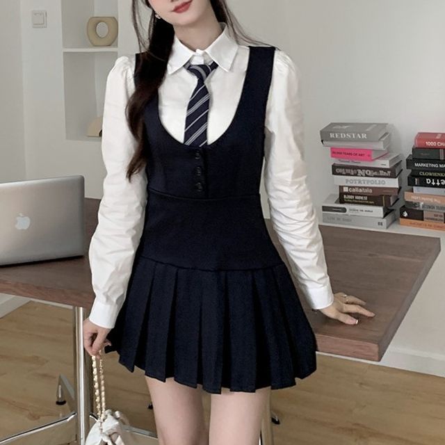 Funciental Long-Sleeve Plain Shirt Striped Tie Sleeveless