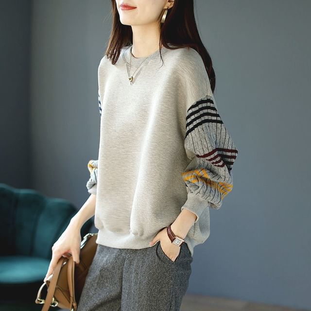 Lewwe-Round Neck Striped Panel Cable Knit Pullover