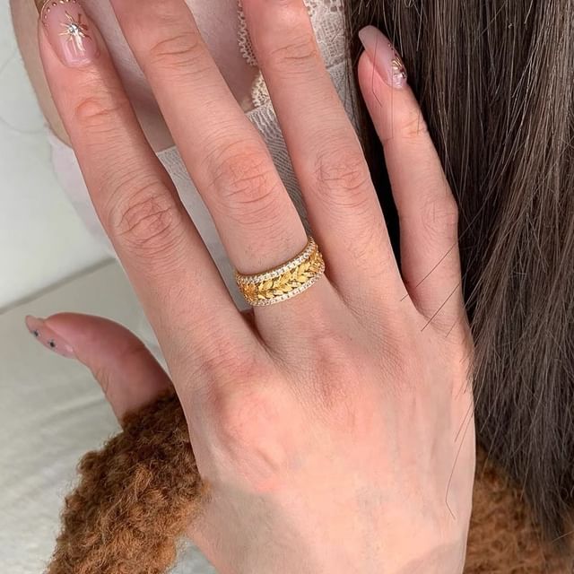 Seirios-CZ Wheat Alloy Ring