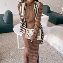 DABAGIRL - Striped Lightweight Scarf DABAGIRL - Striped Lightweight Scarf
