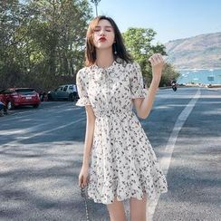 Queen Bee - Short-Sleeve Tie-Neck Floral Printed Chiffon Mini Dress