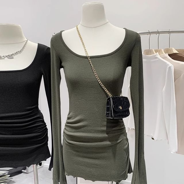 Dragan Pulse-Long-Sleeve Scoop Neck Plain Shirred Tee