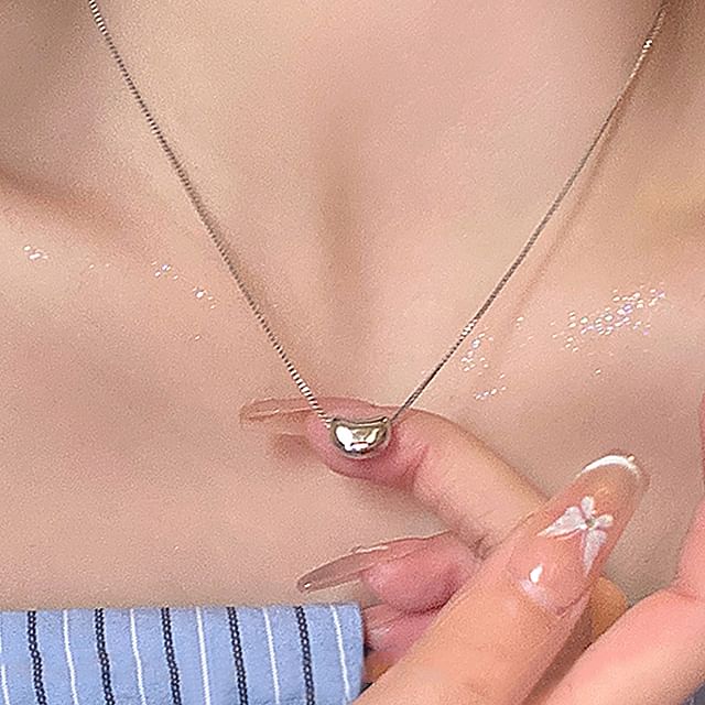 Wandoli-Bean Pendant Necklace