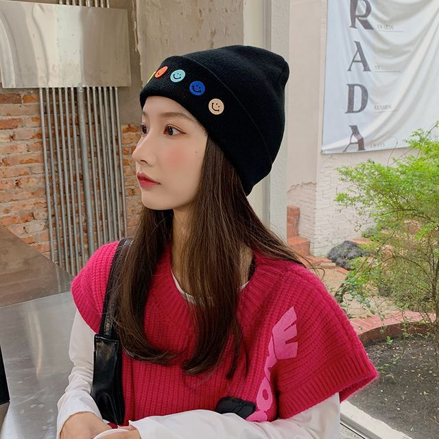 FROME - Smiley Applique Knit Beanie 