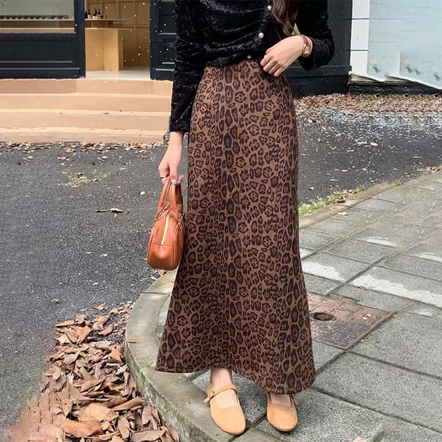 Lexama-High Rise Leopard Print Maxi A-Line Skirt