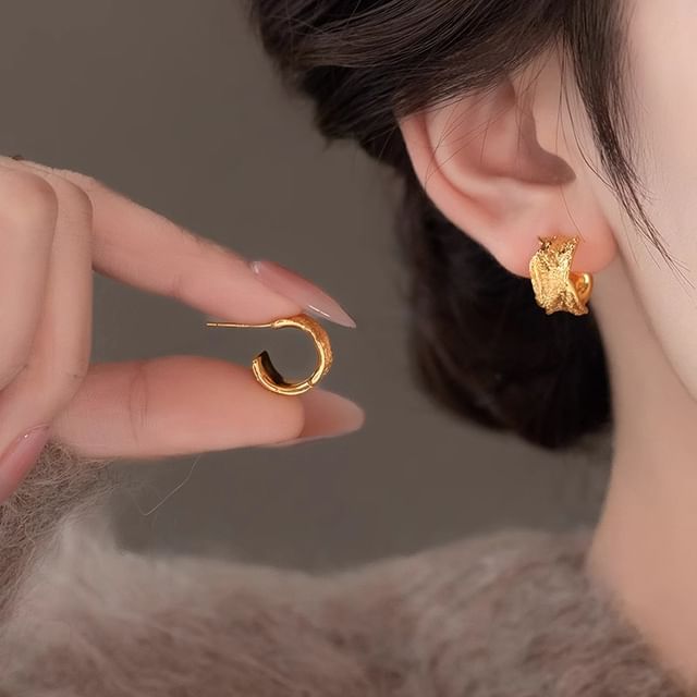 Jael-Textured Hook Earring