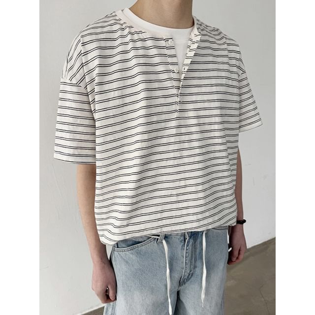 citybae-Striped Short-Sleeve Henley