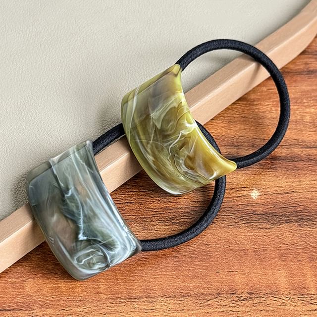 Allyrinta-Acetate Hair Tie