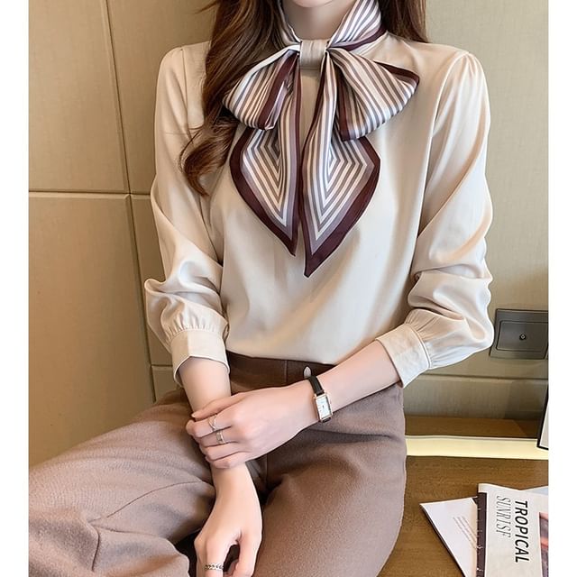 Omibayo-Long Sleeve Tie Neck Striped Blouse