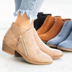 Avanti - Block Heel Ankle Boots Avanti - Block Heel Ankle Boots
