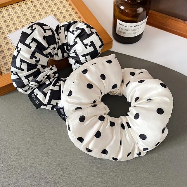 enthice-Two Tone Scrunchie