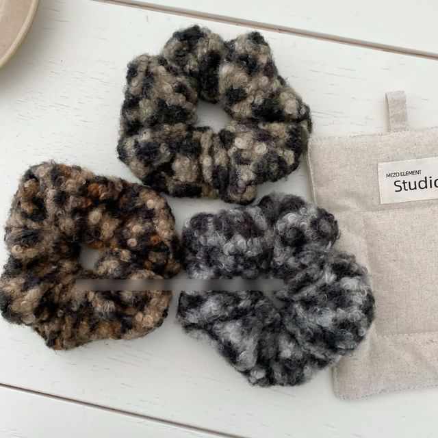 BeDaisy-Leopard Patterned Boucle Scrunchie