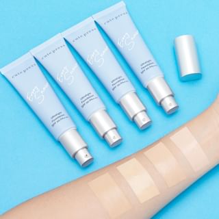 Cute Press - Evory Snow Ultralight Foundation SPF 30 PA +++