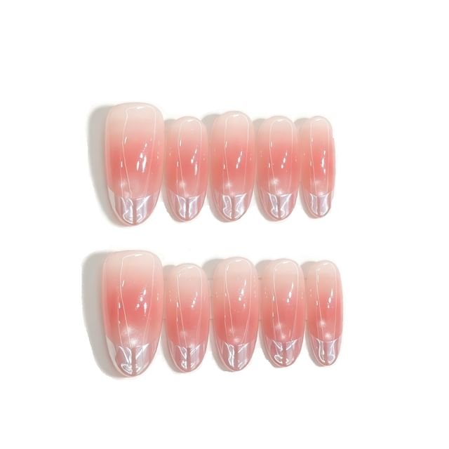 eovda-Puntas de uñas estilo almendra efecto ojo de gato