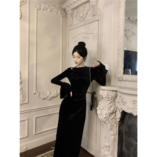 NENE - Bell Sleeve Boat Neck Plain Velvet Maxi A-Line Dress