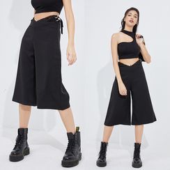 YS by YesStyle - Cut-Out Belted Detail Wide-Leg Cropped Pants
