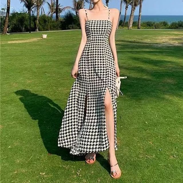 Elbelier - Spaghetti Strap Houndstooth Print Slit Maxi A-Line Dress |  YesStyle