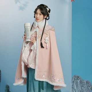 Tangier Faux Fur Trim Floral Embroidery Mesh Panel Fleece-Lined Hanfu Cape Sale