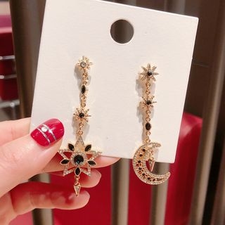 Kohana-Asymmetrical Rhinestone Moon Star Drop Earring