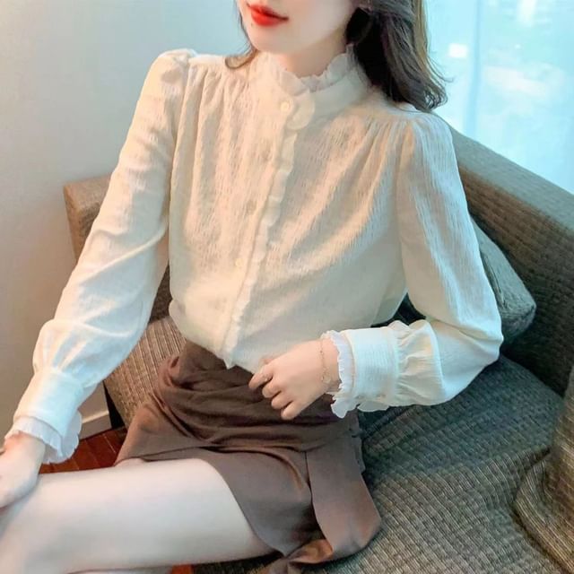 Everose-Puff-Sleeve High Neck Plain Ruffle Button-Up Blouse
