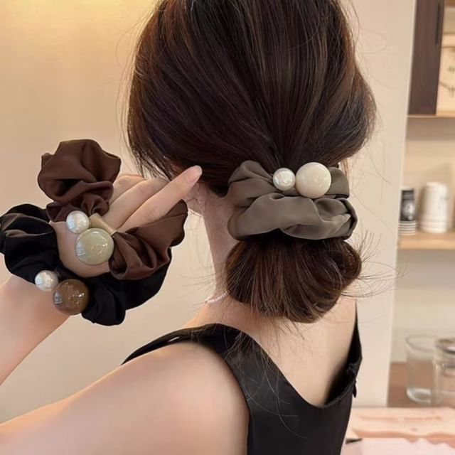enthice-Beaded Scrunchie