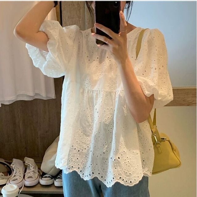 Everose-Short-Sleeve Lace Blouse