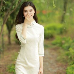 Pansy Dash - 3/4 Sleeve Lace Qipao Dress