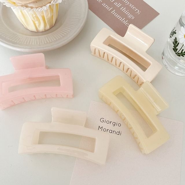 enthice-Cutout Hair Claw