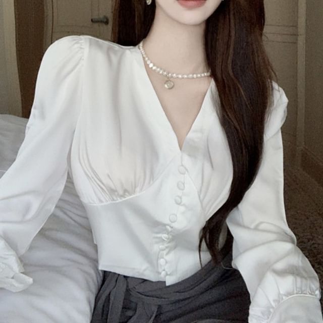 Ukiyo-Long-Sleeve V-Neck Plain Button-Up Satin Crop Blouse