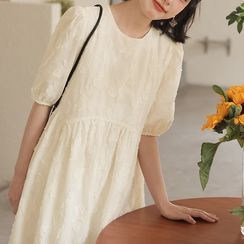 Lahime - Short-Sleeve Plain Dress