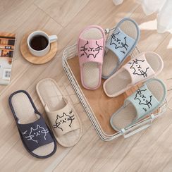 Furana - Cat Embroidered Slippers Furana - Cat Embroidered Slippers