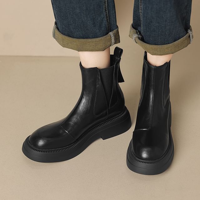 Megan-Platform Chelsea Boots