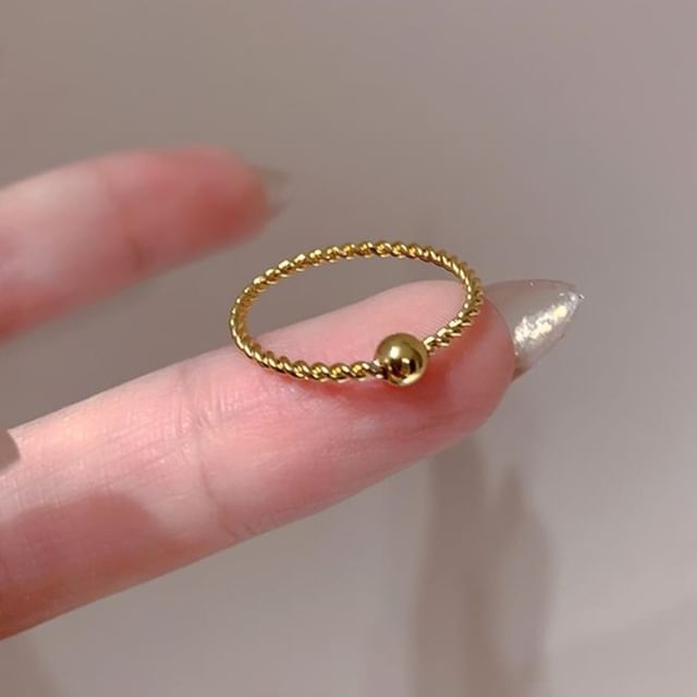 Kiren-Metal Bead Ring
