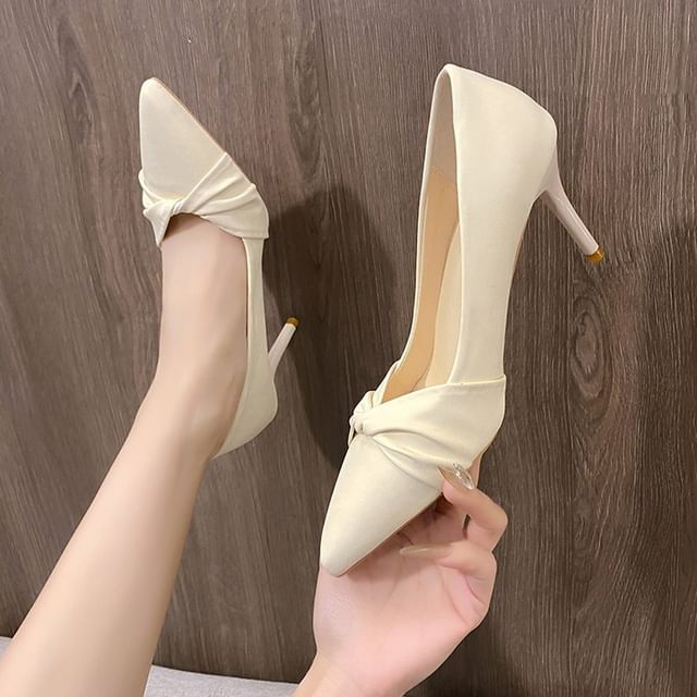 Gordong-Pointed Ruched Stiletto Pumps