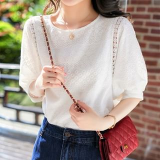 Inchioh Short-Sleeve Crew Neck Plain Embroidered Blouse