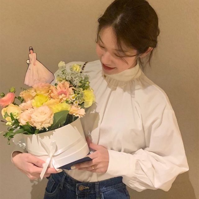 Everose-Mock-Neck Blouse