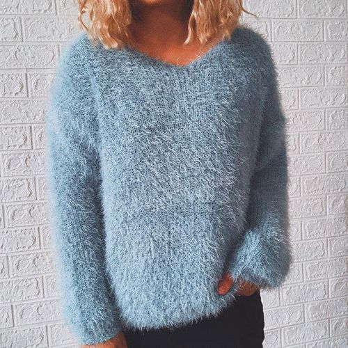 カラーベージュFluffy Sweater
