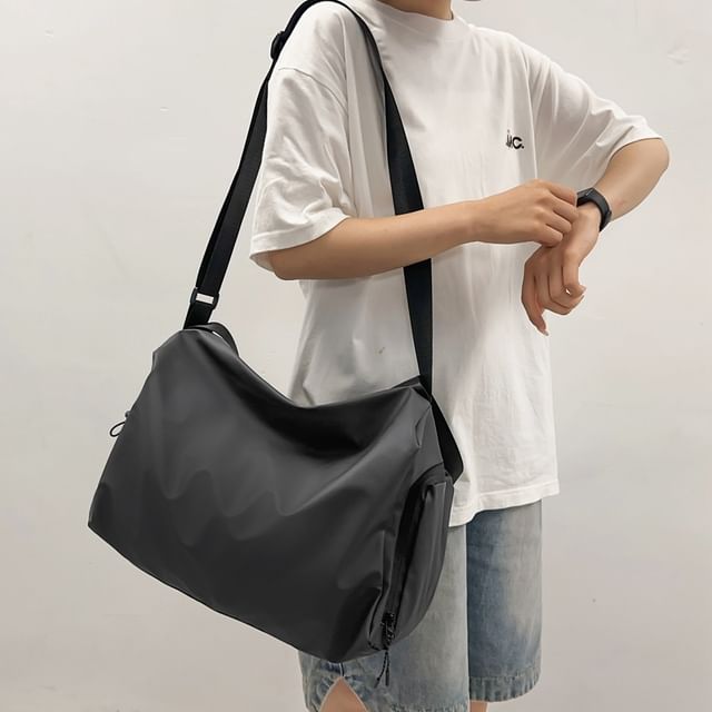 Melois-Plain Crossbody Bag