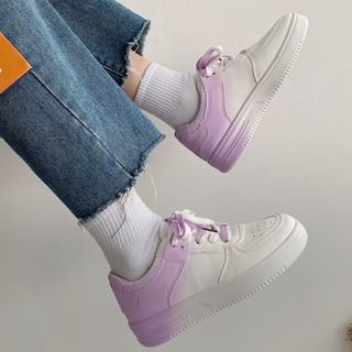 Sleeko-Platform Gradient Lace Up Sneakers