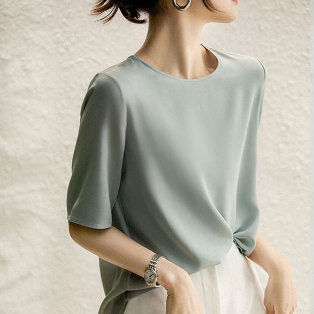 Jeonseon-Short Sleeve Round Neck Plain Top