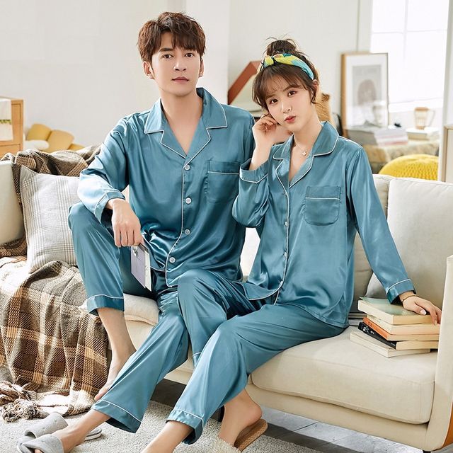 22 Momme Long Sleeve Matching Couples Robe And Pajamas Sets