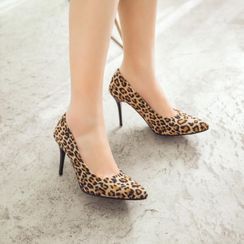 Martha - Leopard Print Kitten-Heel Pumps Martha - Leopard Print Kitten-Heel Pumps