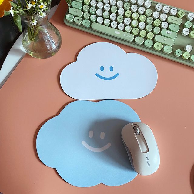 Cloudy mouse pad