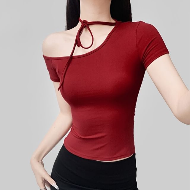 LIVIE-Short-Sleeve Off Shoulder Plain Tee