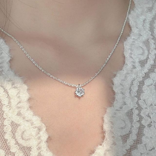 Hansha-Gemstone Necklace